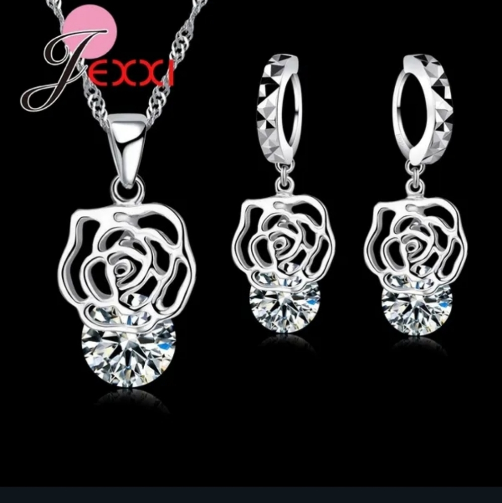 NWT Stamped 925 Necklace & Earrings Set W Brilliant Clear Austrian Crystal Roses
